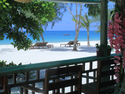 Bel hôtel sur la plage de Long Set